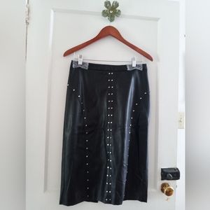 Skirt size 4